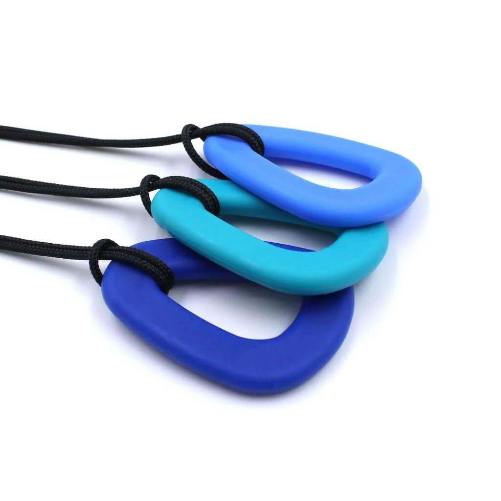 Ark Chewable Loop Necklace - Image 4