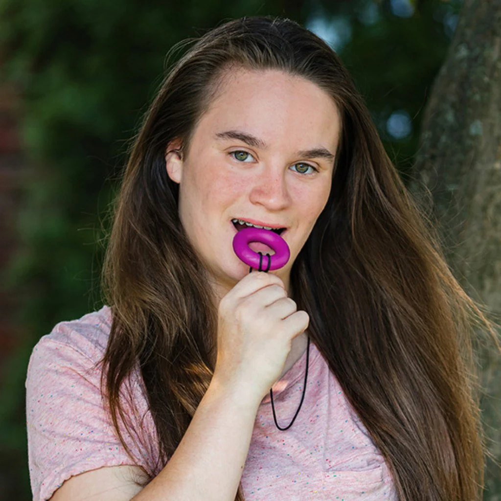 Ark Chewable Ring Necklace - Image 2